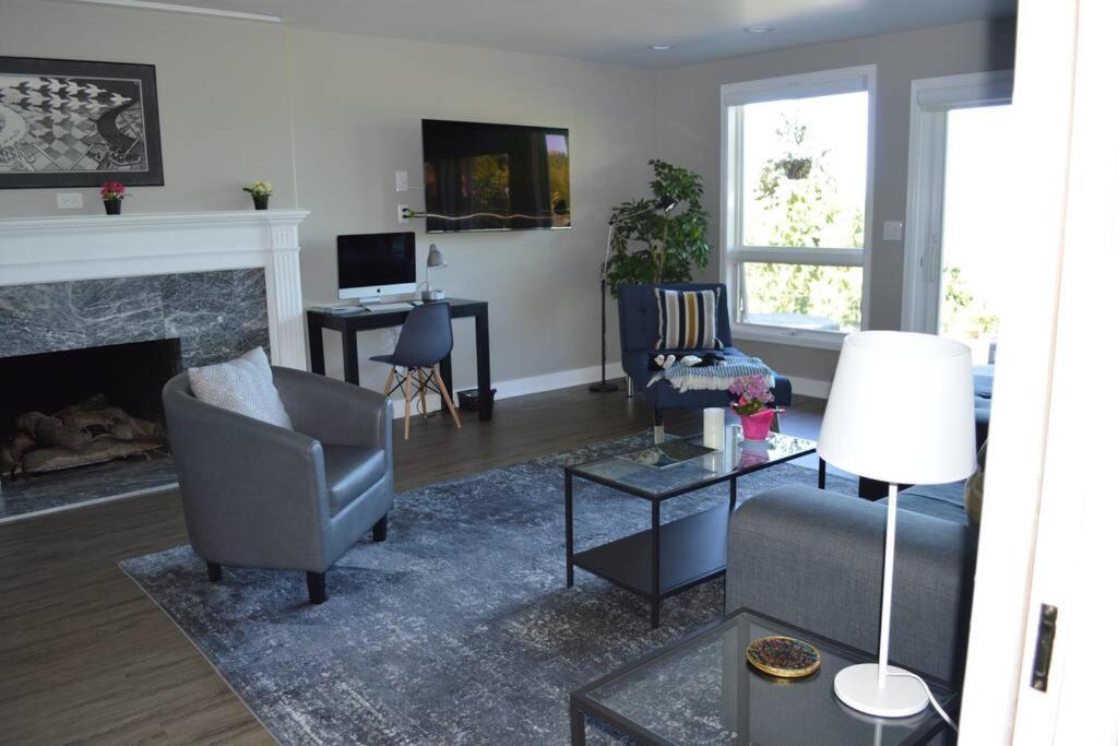 1-Bedroom Seaview Guesthouse On Seattle Luxury Estate With Views Of Olympic Mountains Exterior foto