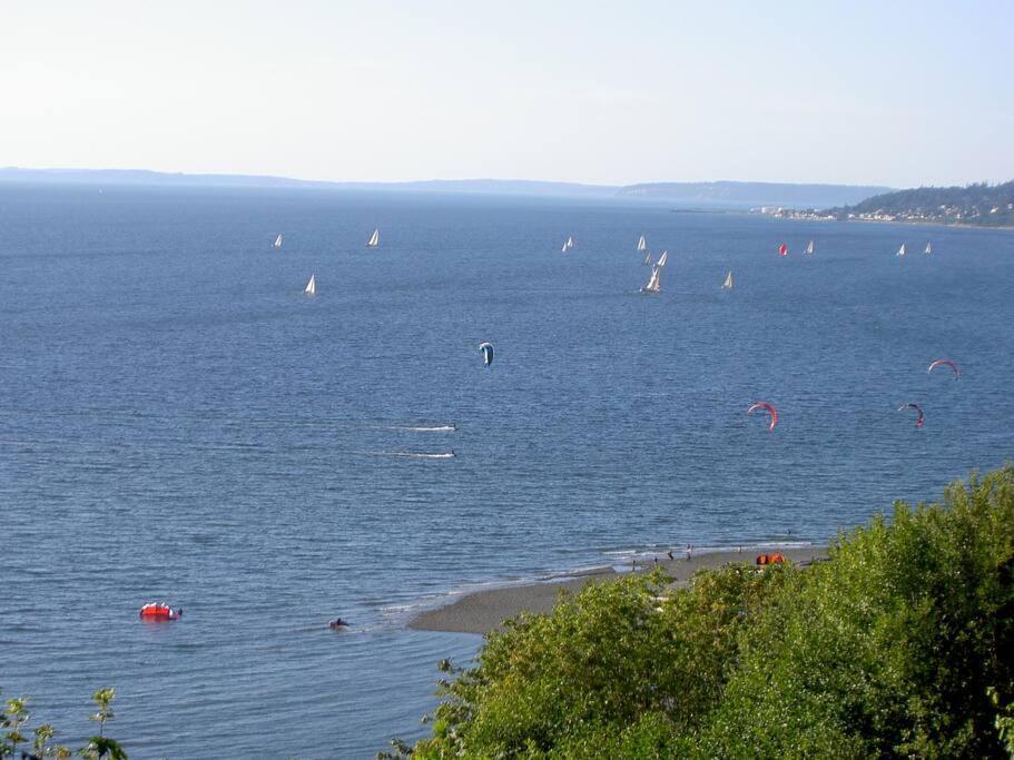 1-Bedroom Seaview Guesthouse On Seattle Luxury Estate With Views Of Olympic Mountains Exterior foto